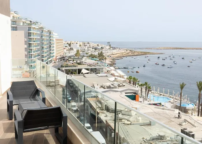 Apartment Mediterranean Living Right By The Sea