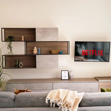 Διαμέρισμα Mediterranean Living Right By The Sea