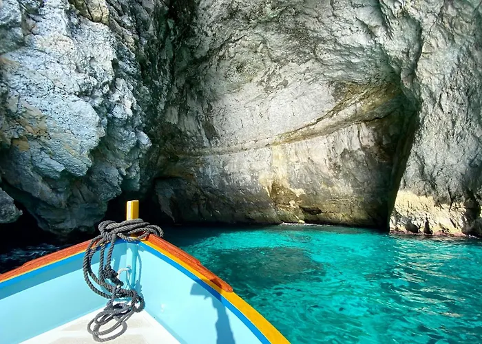 Mediterranean Living Right By The Sea * Сент-Полс-Бей