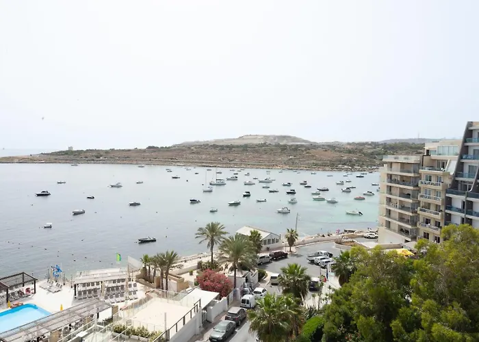 Mediterranean Living Right By The Sea San Pawl il-Baħar